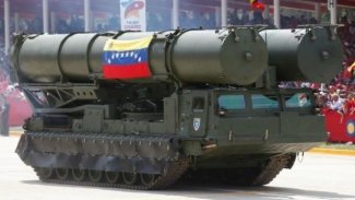 Venezuela askeri müdahaleye hazırlanıyor