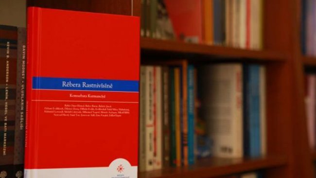 Dünyanın dört bir yanındaki 18 Kürt dilbilimciden İmla Klavuzu kitabı