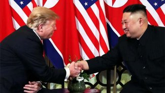 Dünya'nın beklediği tarihi zirve başladı...