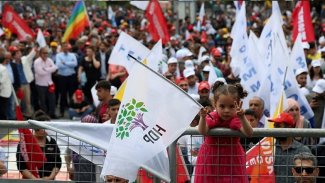 HDP'den Erdoğan'a: Diyarbakırlılar'a çözüm masasının nasıl devrildiğini anlat