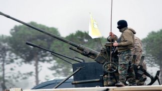 Bağoz'da son durum: IŞİD, DSG'ye 6 bomba yüklü araçla saldırdı