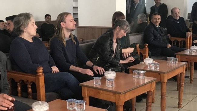 Newroz için gelen Norveçli heyete gözaltı