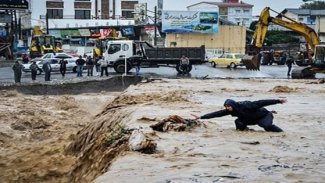 Doğu Kürdistan'da 6 kent için tahliye emri