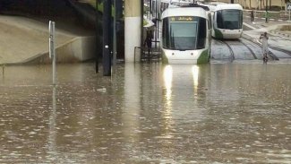 Irak'ta sel: Binlerce kişi tahliye edildi