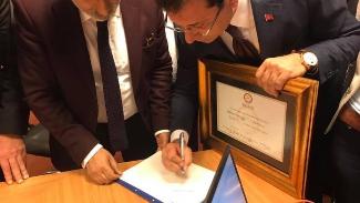 İmamoğlu mazbatayı aldı