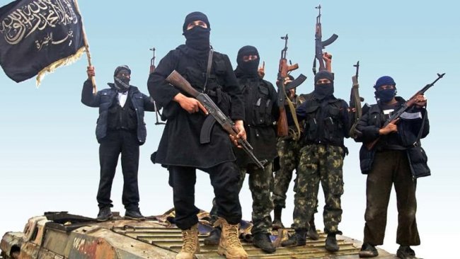 HTŞ'den Suriye Ordusu'na özel kıyafetlerle baskın: 20'yi aşkın asker öldürüldü