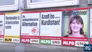 Alman partiden 'Kürdistan için özgürlük' yazılı seçim afişi
