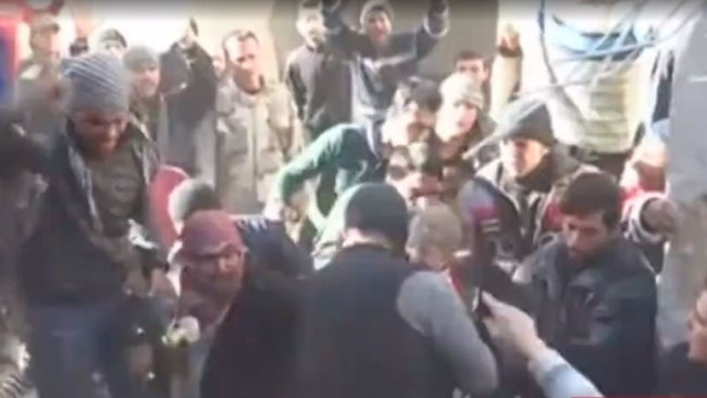Halep'te mülteci kampına roket isabet etti: 10 ölü
