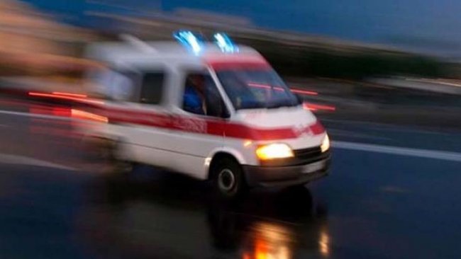 Van'da Mültecilerin bulunduğu kamyon devrildi: Ölü ve yaralı var