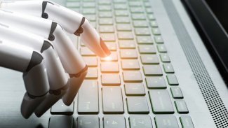 Haber başlığı yazabilen robot üretildi