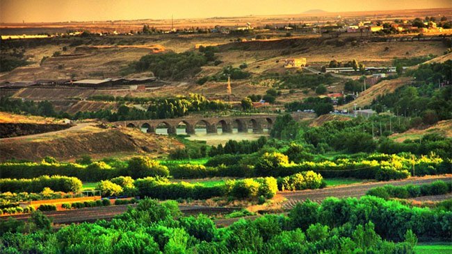 Diyarbakır'daki !Dünya Mirası! yanmaktan son anda kurtuldu!
