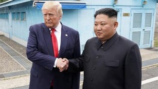 Ajanslar son dakika olarak geçti.. Tarihi an