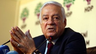 Dengir Mir Mehmet Fırat hayatını kaybetti