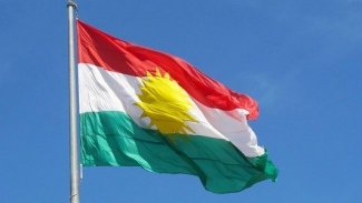 Irak Parlamentosu’nda Kürdistan bayrağı krizi