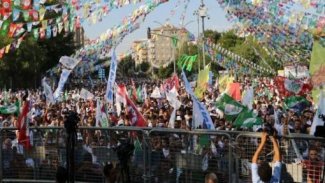 Barış Mitinglerinde Kayyum tepkisi