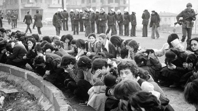 Yüksel Avşar 12 Eylül'ü anlattı: Gururumuzun yanı sıra anneliğimizi de çaldı