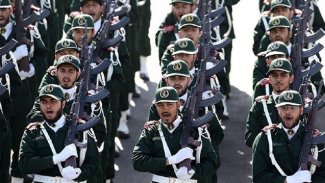 Suriye'de İran Devrim Muhafızları'na hava saldırısı