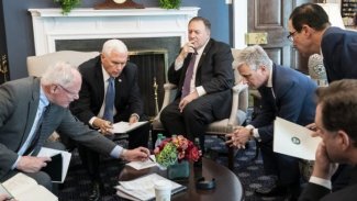 Pence: Operasyonu durdurma, ateşkeş görüşmeleri için Türkiye'ye gidiyorum