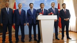 Davutoğlu partisinin tabelasını asıyor: Tarih verildi