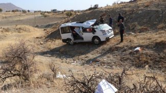 Diyarbakır’da öğrenci servis devrildi: 9 yaralı