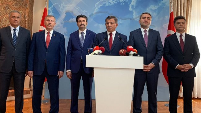 Davutoğlu cephesi: Kürt Sorunu'nu dört parçadaki Kürtler bağlamında ele alacağız