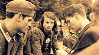 Giyotinde Scholl Kardeşler