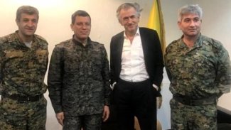 Bernard Levy, Mazlum Abdi ile fotoğrafını paylaştı