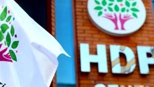 Muş'un Varto ilçesinde HDP'li belediye eş başkanları gözaltına alındı