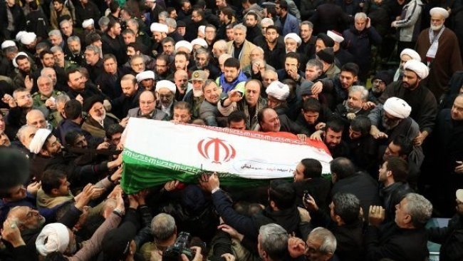 Kasım Süleymani'nin cenaze töreninde izdiham: En az 35 ölü