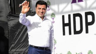 HDP'de akılları kurcalayan soru: Demirtaş'ın yerini doldurabilecek bir eşbaşkan seçilebilecek mi?