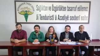 Barış Anneleri ve Kadir İnanır’a barış ödülü