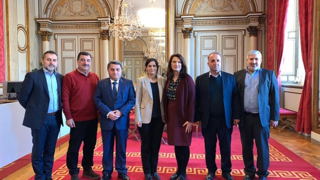 MSD ve Özerk Yönetim İsveçli yetkilerle bir araya geldi
