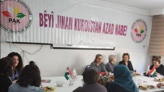 PAK ve PSK'den 8 Mart Dünya Kadınlar Günü kutlaması