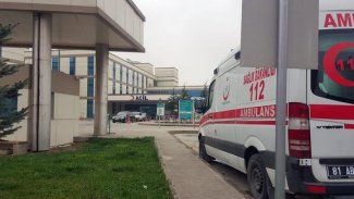 Koronavirüs belirtisi görülen kızını hastaneden kaçırdı