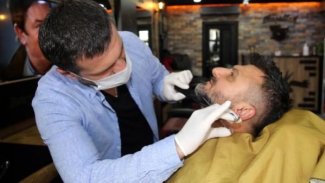 Türkiye'de Berber, kuaför ve güzellik merkezlerinin faaliyetleri durduruluyor