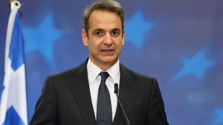 Yunanistan'da sokağa çıkma yasağı ilan edildi