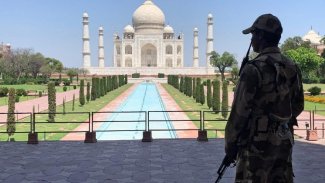 Sokağa çıkma yasağına uymayan babasını polise ihbar etti