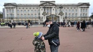 Guardian: İngiltere'de bakanlar olası koronavirüs salgınına karşı geçen yıl uyarıldı