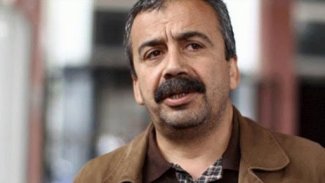 Sırrı Süreyya Önder: HDP kongresinde mikrop kaptım