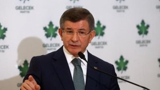 Davutoğlu, Nusaybin’de polis şiddetine maruz kalan çocuğun ailesiyle görüştü