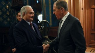 Lavrov'dan Hafter'e: Ateşkese uyun