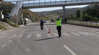 Hakkari'de giriş ve çıkışlar kapatıldı