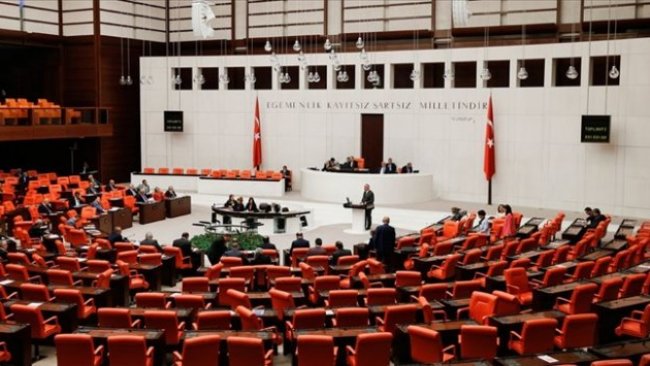 Çoklu baro teklifinin 12 maddelik birinci bölümü kabul edildi