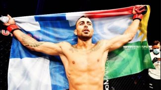 Rakibini 3 dakikada nakavt etti, Kürdistan Bayrağı açtı!