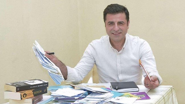 İYİ Parti’den Demirtaş’a: Parmağını kırarız