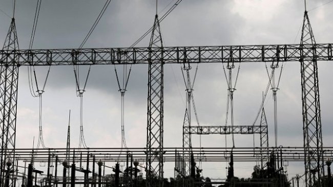 İran'da elektrik santralinde yangın