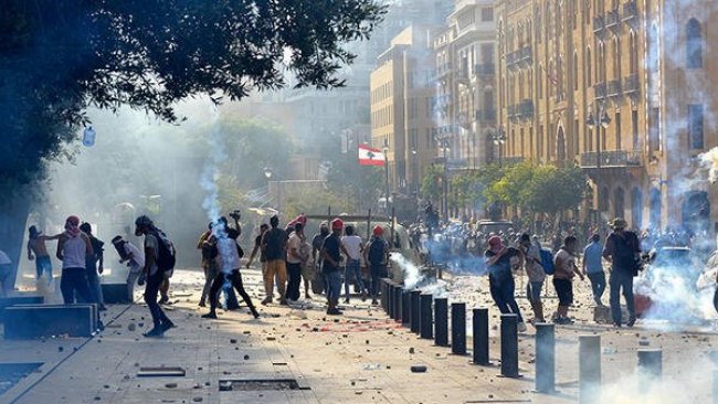 Beyrut'taki gösterilerin bilançosu: 1 ölü, 238 yaralı