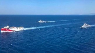 Yunan Bakandan Ankara'ya sert sözler