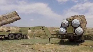 Azerbaycan: Karabağ'a gönderilen S-300'leri imha edeceğiz!