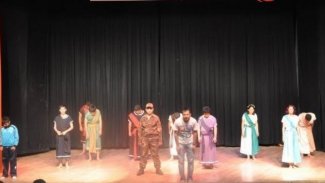 PAK: Kürtçe Tiyatro Oyununun Yasaklanması Kürt Karşıtlığının Bir Göstergesidir